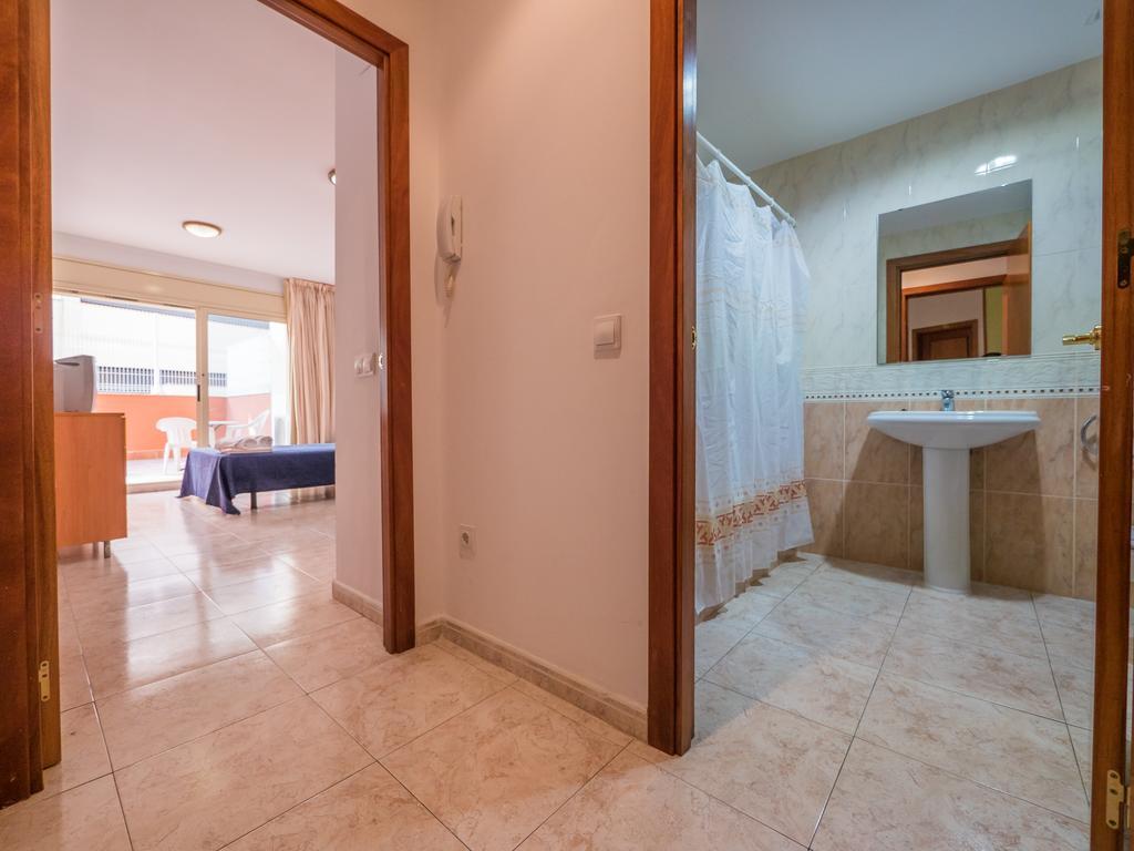 Apartaments Ar Easy Santa Anna II Льорет-де-Мар Екстер'єр фото