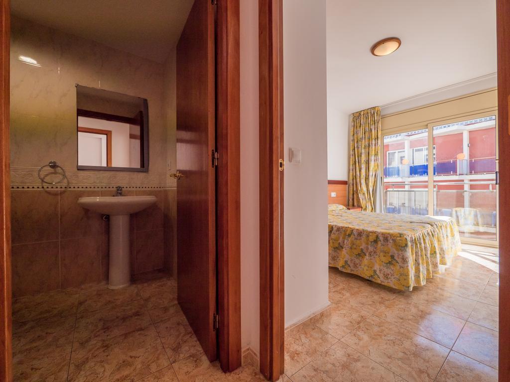 Apartaments Ar Easy Santa Anna II Льорет-де-Мар Екстер'єр фото